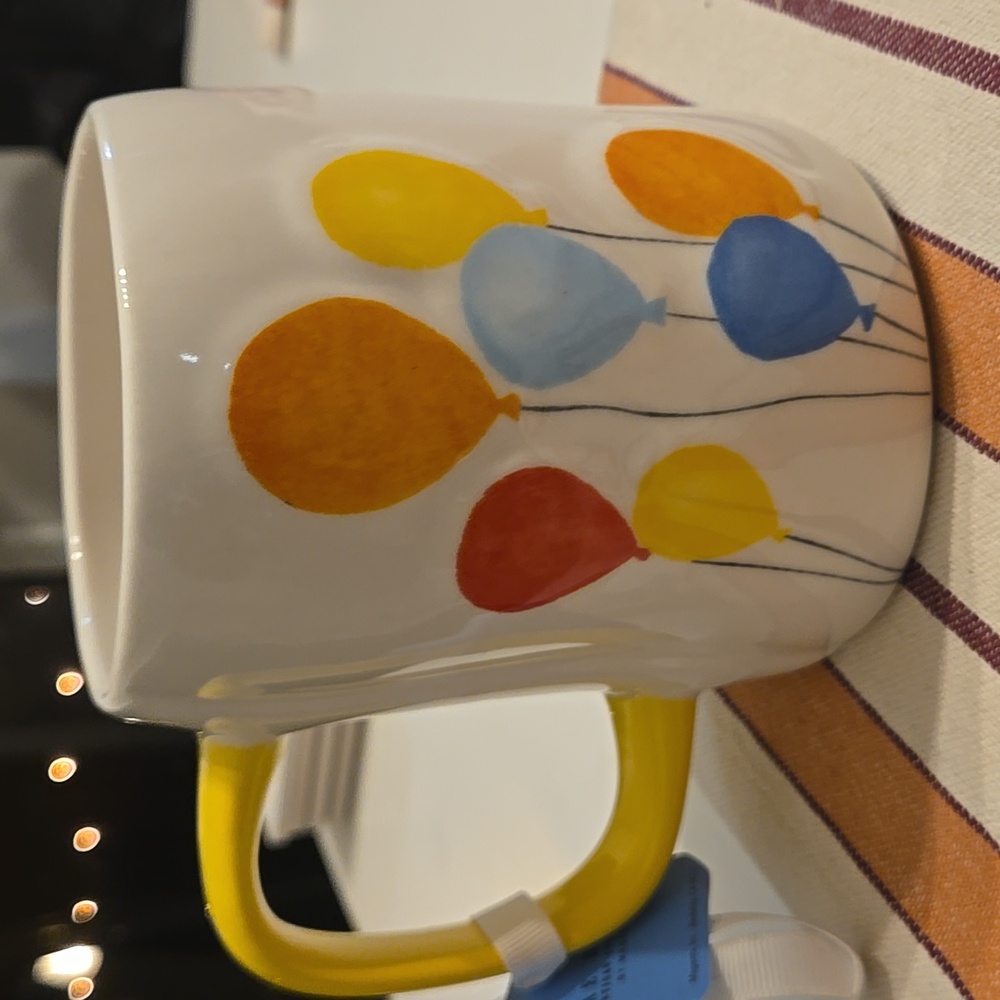 Disney Pixar UP Mug - White and Yellow, Up UP AND AWAY - Picture 4 of 5